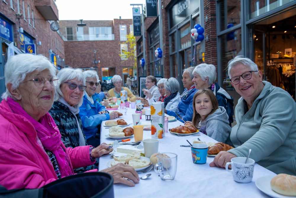 Inwoners aan de Franse ontbijttafel